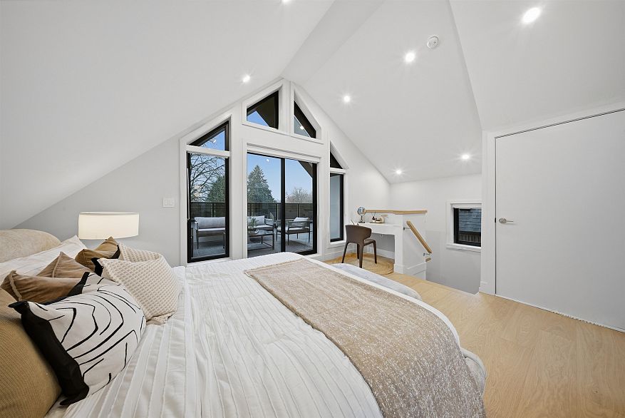 1 2635 W 12th Avenue