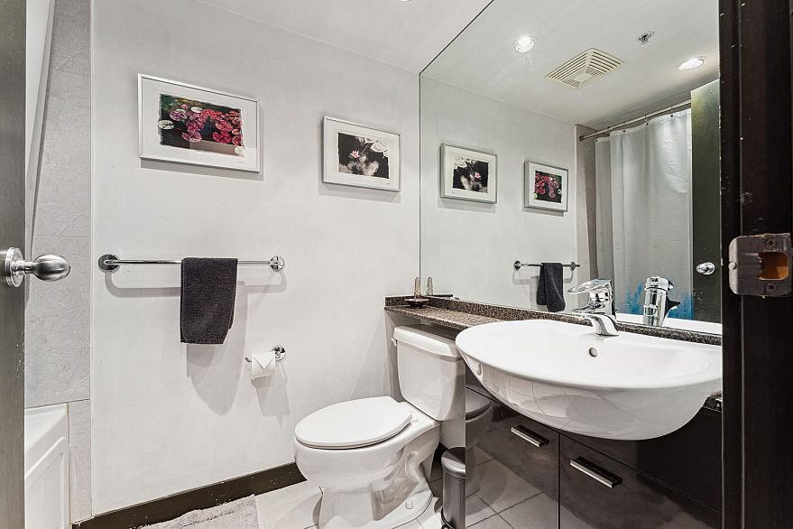 2201 1408 Strathmore Mews