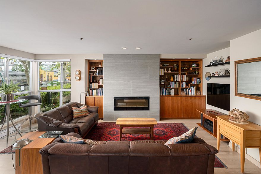 108 1502 Island Park Walk