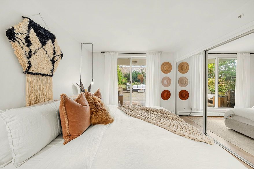 302 1438 W 7th Avenue