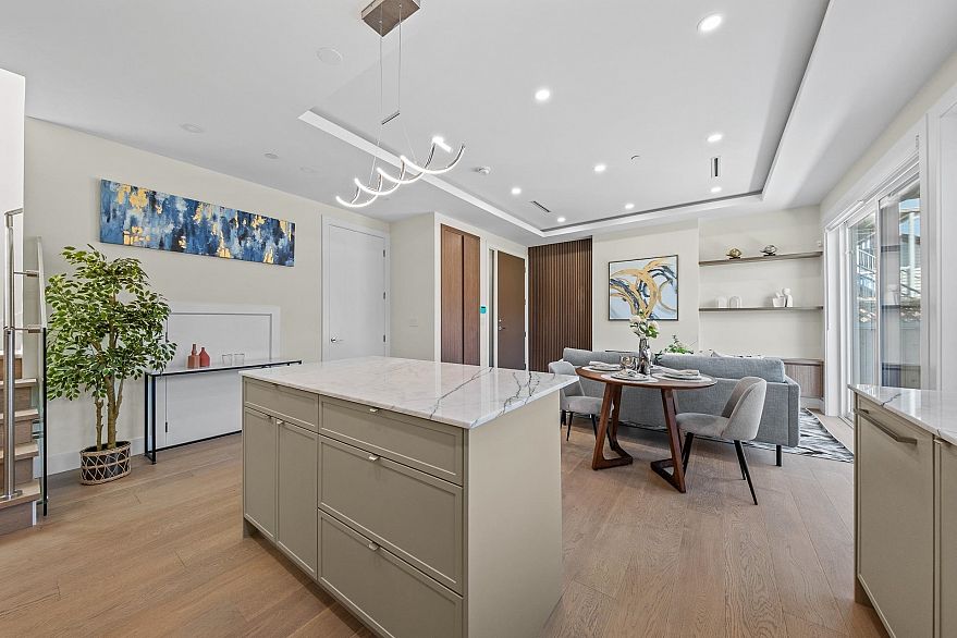 2 4650 Gothard Street