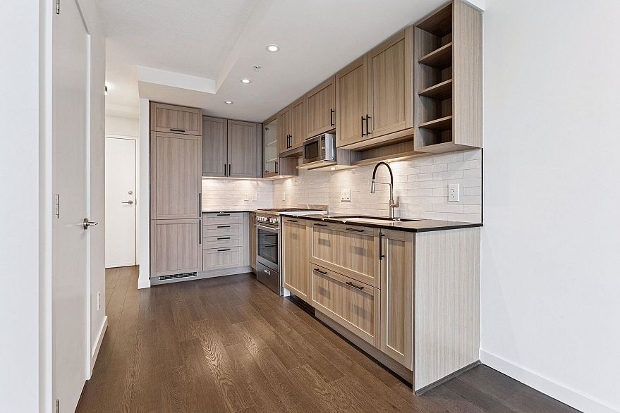 2003 5515 Boundary Road