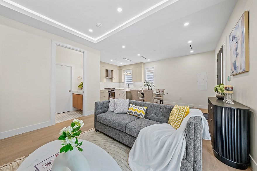 1 4650 Gothard Street