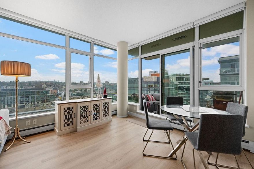 1708 168 W 1st Avenue