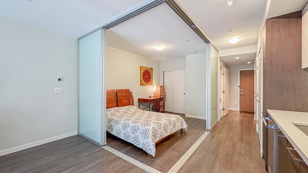 503 384 E 1st Avenue