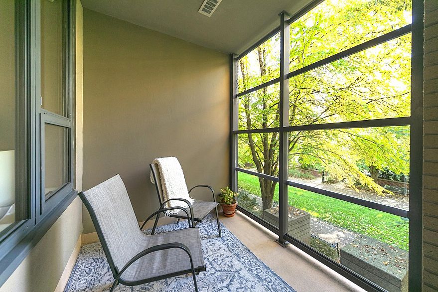 201 2263 Redbud Lane