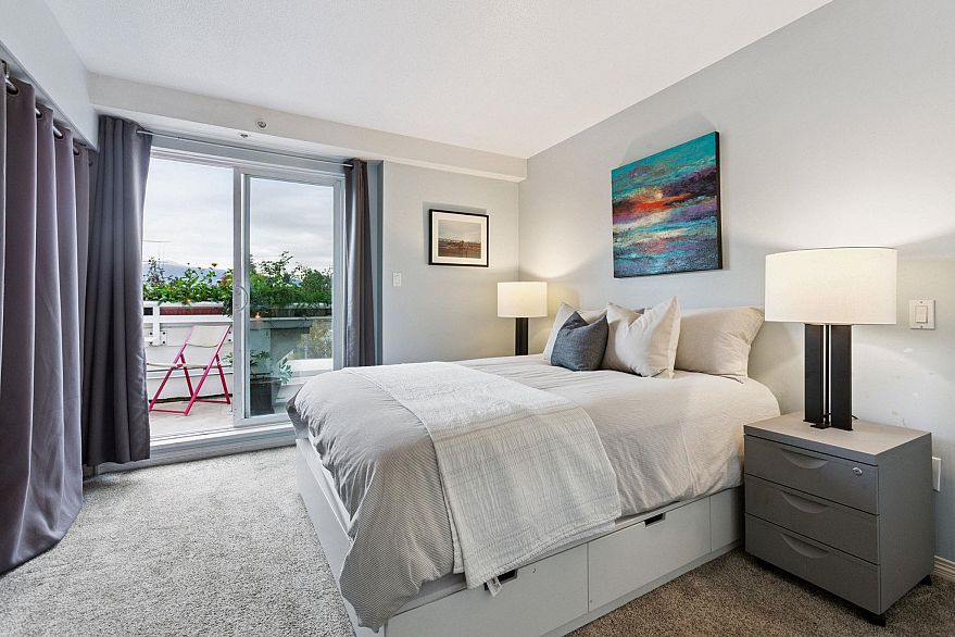 314 2565 W Broadway Street