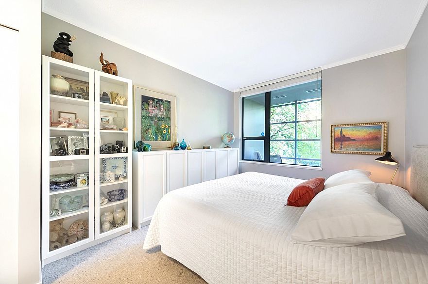 201 2263 Redbud Lane