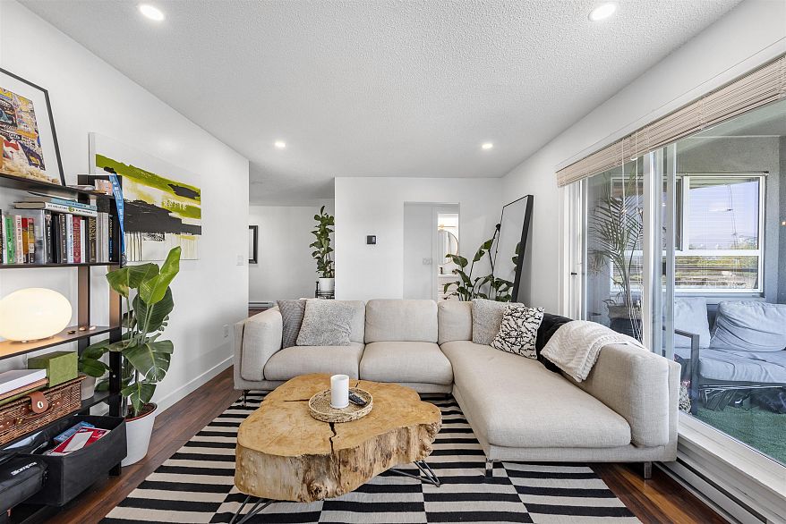 306 1365 W 4th Avenue