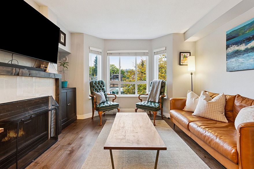 314 2565 W Broadway Street