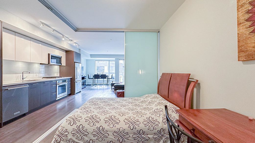 503 384 E 1st Avenue