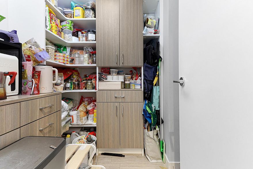 1102 1788 Ontario Street