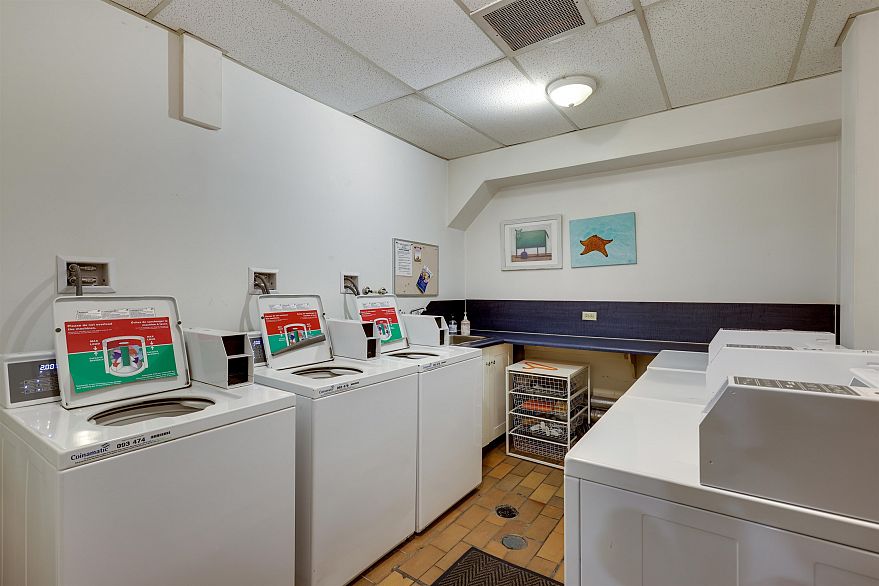 204 1424 Walnut Street