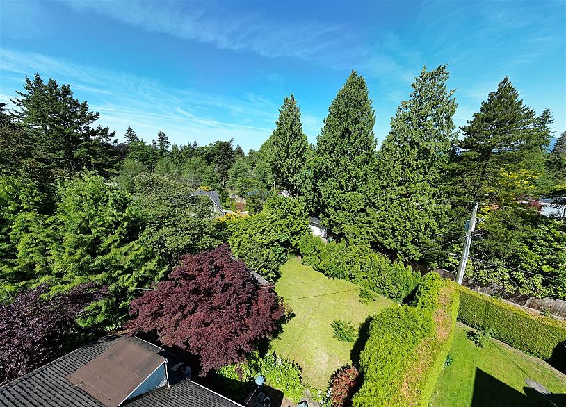 5549 Churchill Street