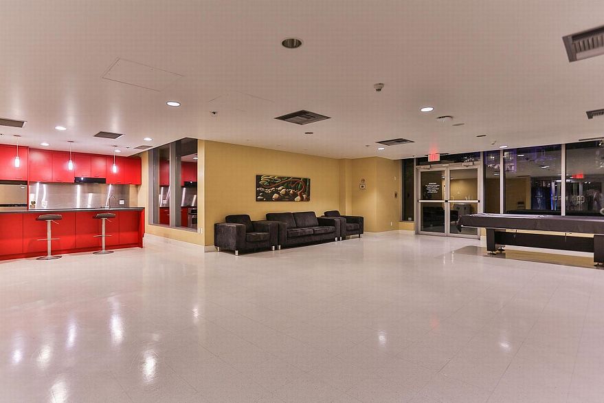 3108 111 W Georgia Street