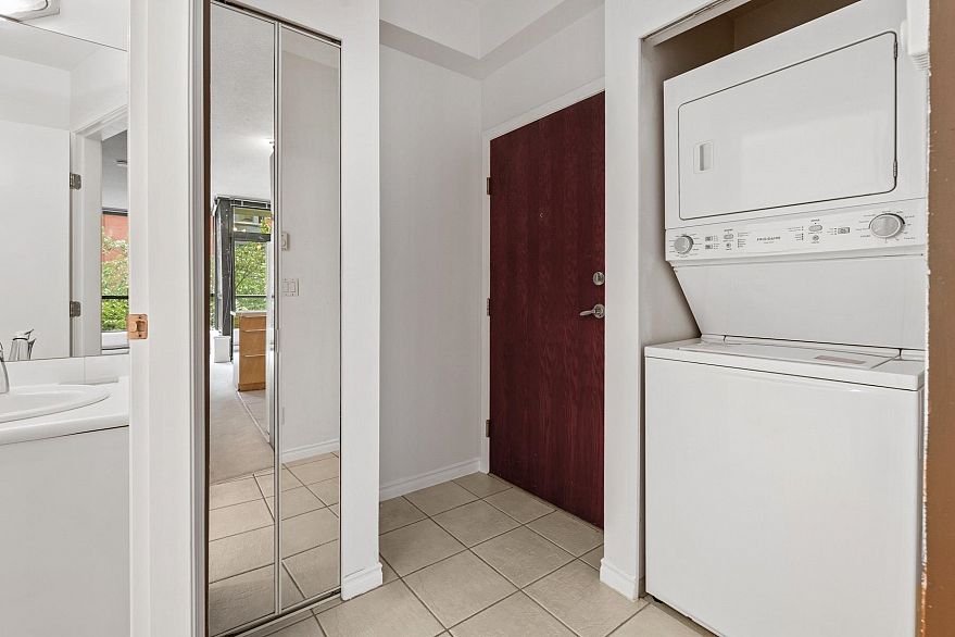 310 1239 W Georgia Street