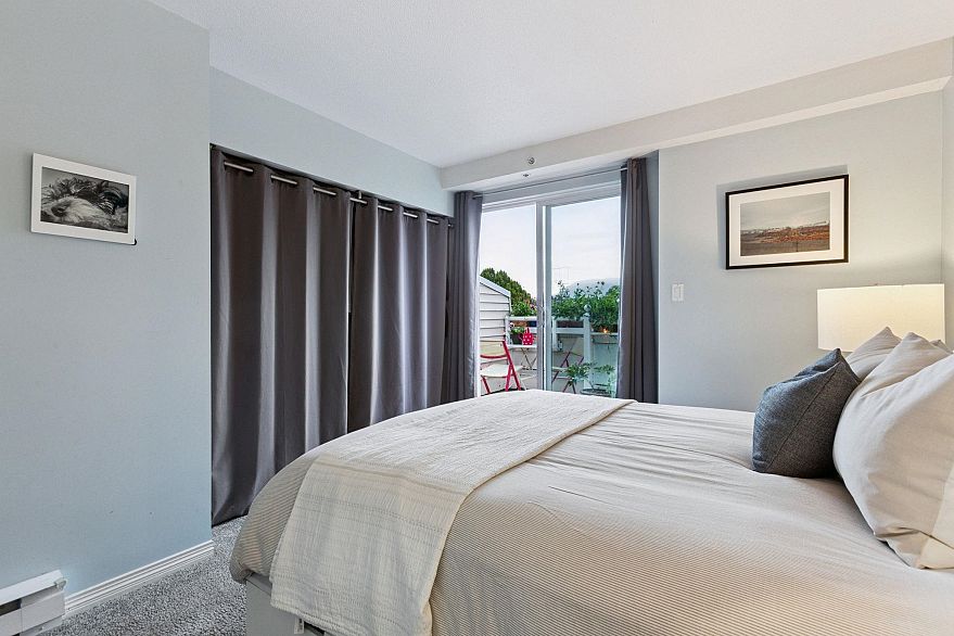 314 2565 W Broadway Street