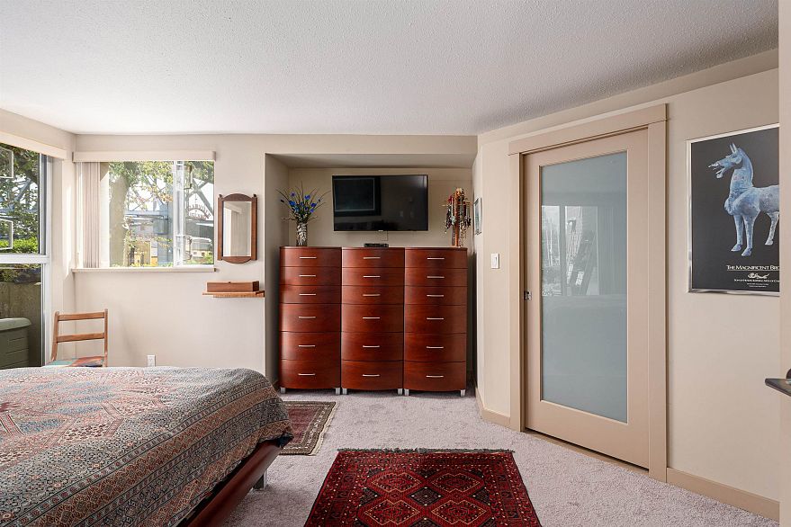 108 1502 Island Park Walk