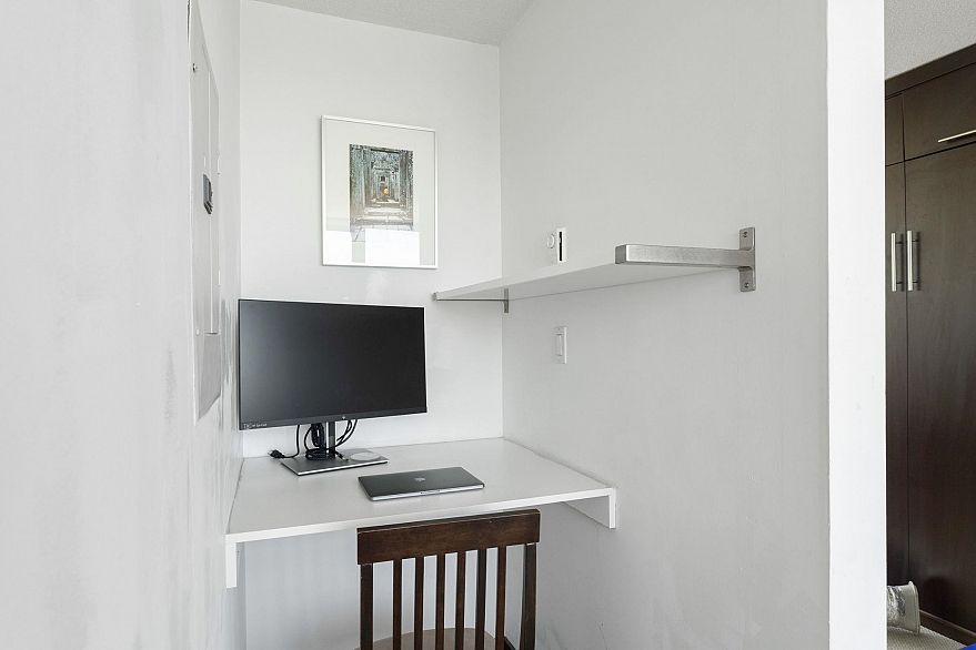 2201 1408 Strathmore Mews