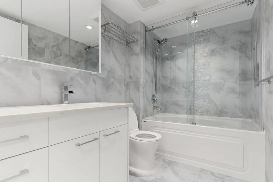 704 125 Milross Avenue