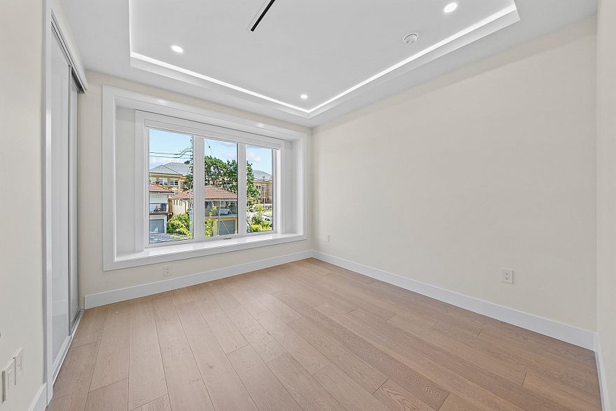 2 4650 Gothard Street