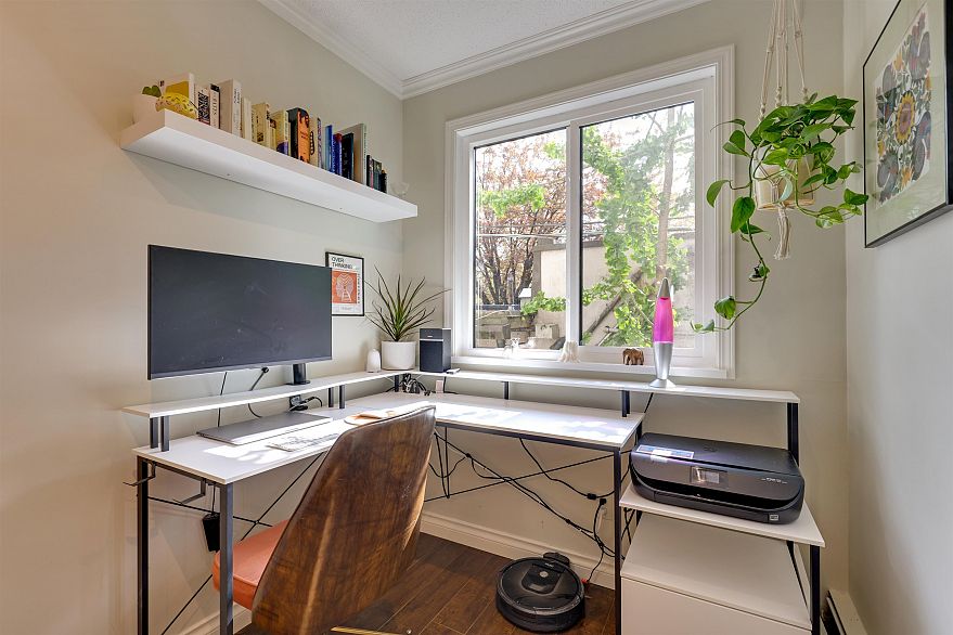 204 1424 Walnut Street