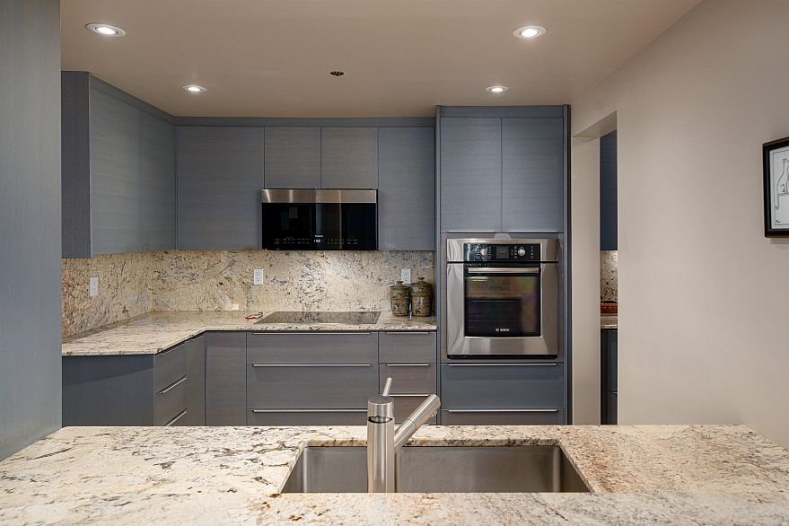 108 1502 Island Park Walk