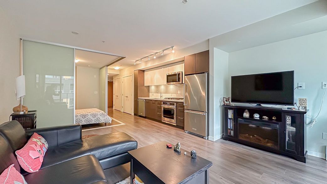 503 384 E 1st Avenue