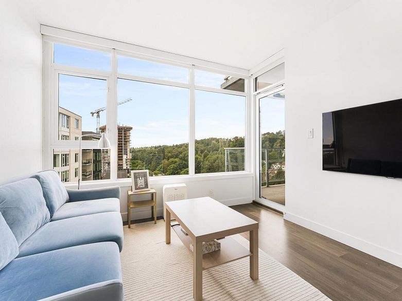 2008 8538 River District Crossing