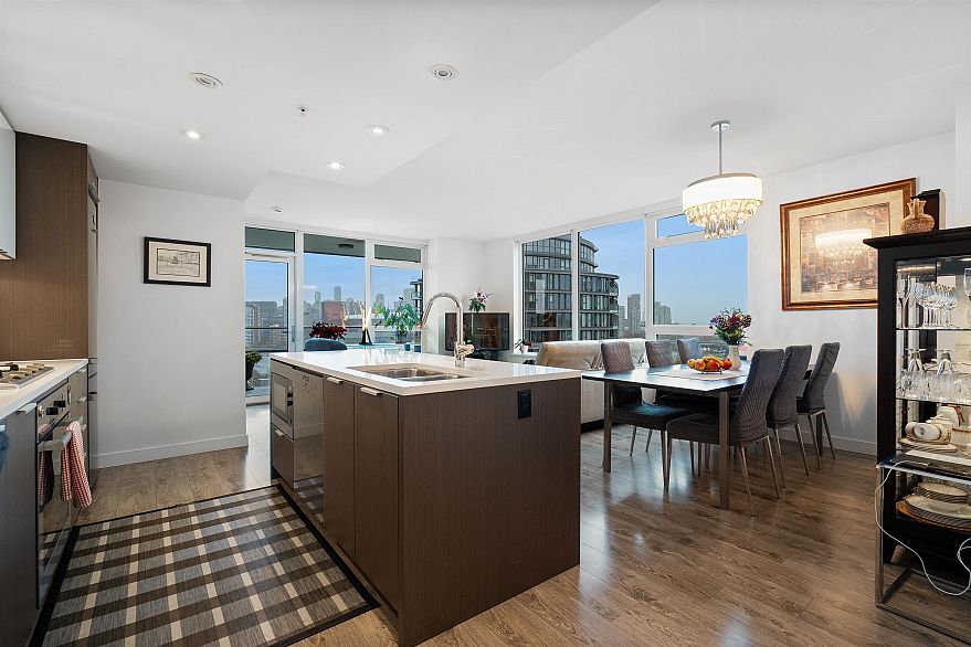 1605 110 Switchmen Street