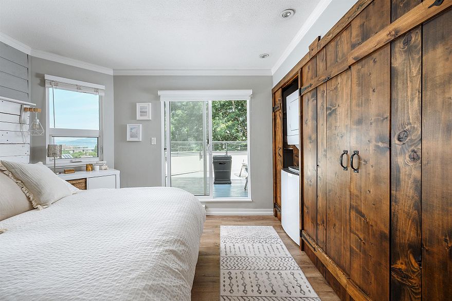 21 1182 W 7th Avenue