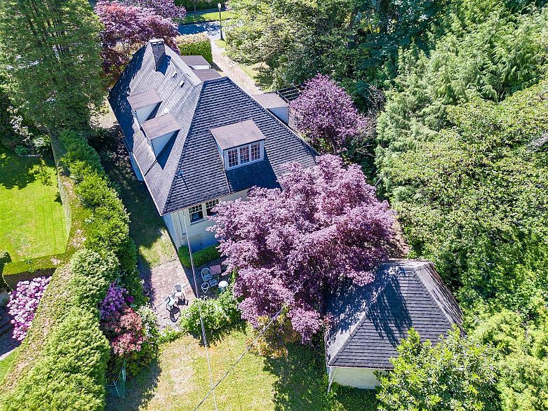 5549 Churchill Street