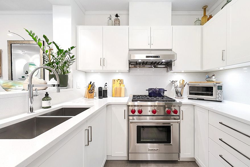 201 2263 Redbud Lane