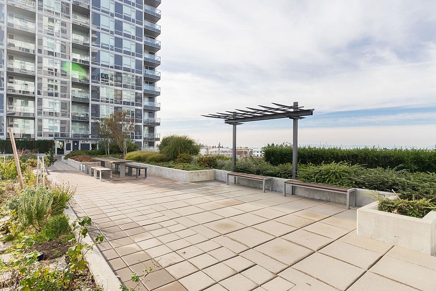 2003 5515 Boundary Road