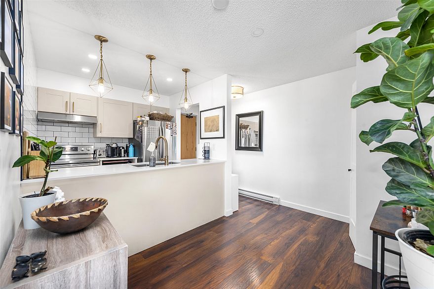 306 1365 W 4th Avenue