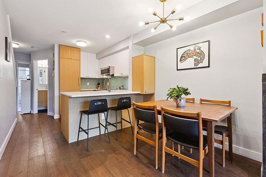 314 2565 W Broadway Street