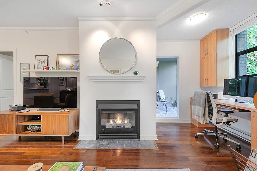 201 2263 Redbud Lane