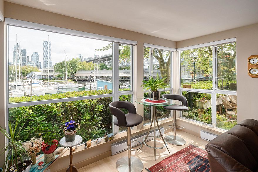 108 1502 Island Park Walk