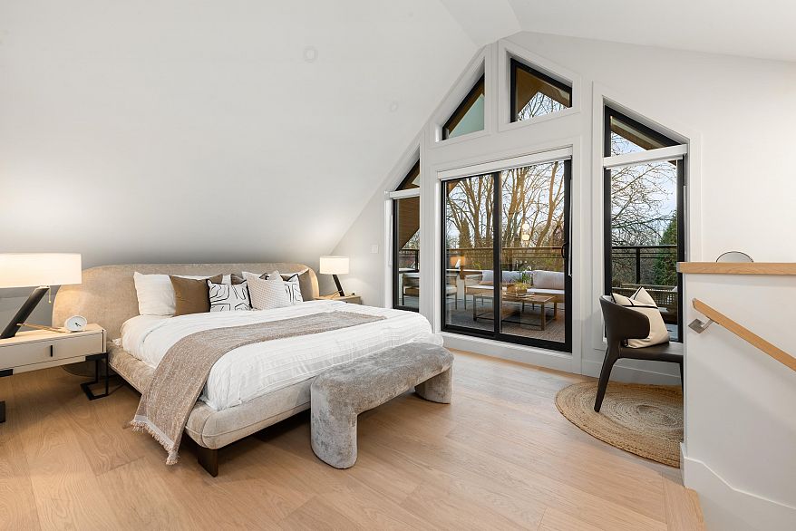 1 2635 W 12th Avenue