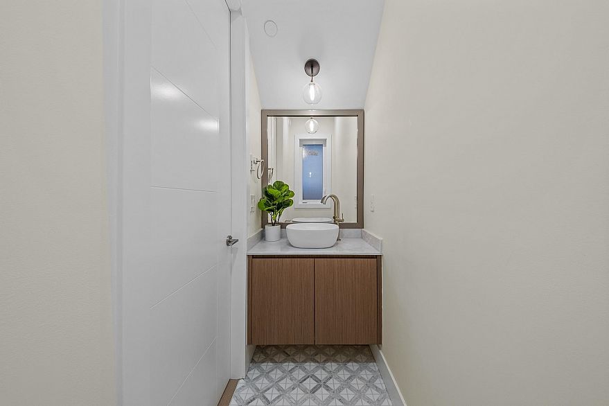 2 4650 Gothard Street