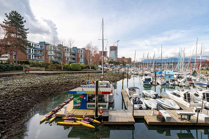 108 1502 Island Park Walk