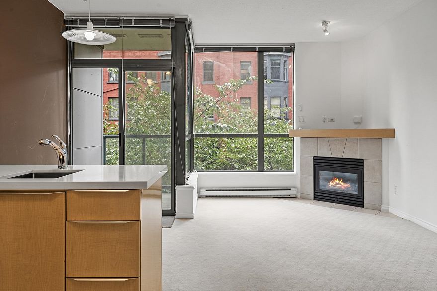 310 1239 W Georgia Street