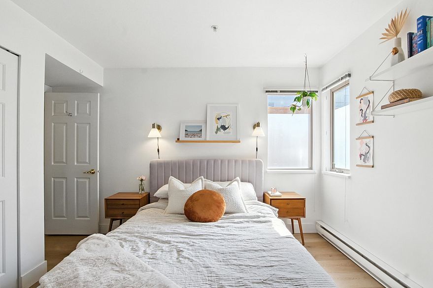 106 688 E 16th Avenue