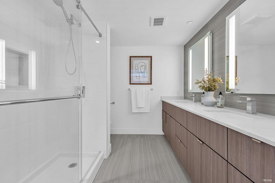 1108 1788 Columbia Street