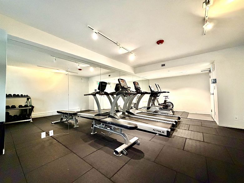 1508 188 Keefer Street