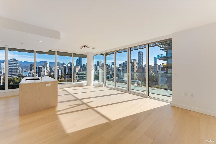 1604 1180 Broughton Street