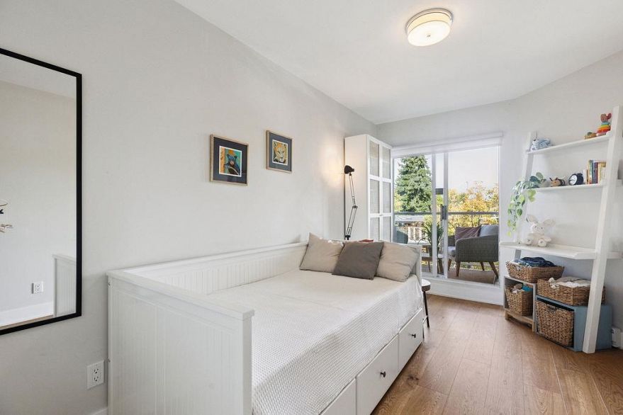 215 3250 W Broadway Street