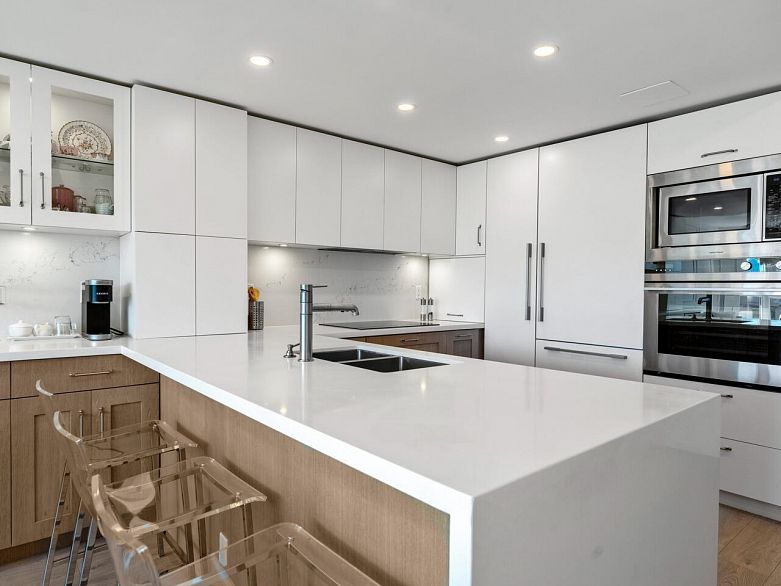 514 456 Moberly Road