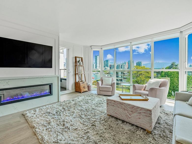 514 456 Moberly Road