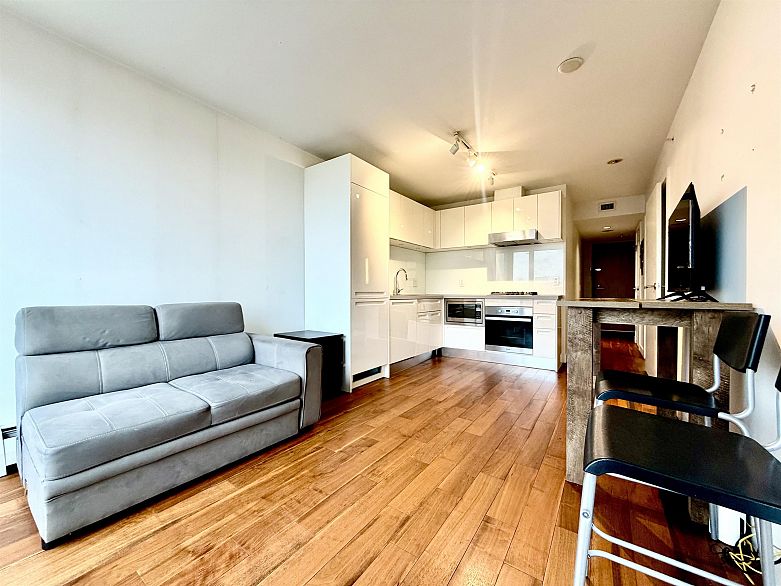 1508 188 Keefer Street